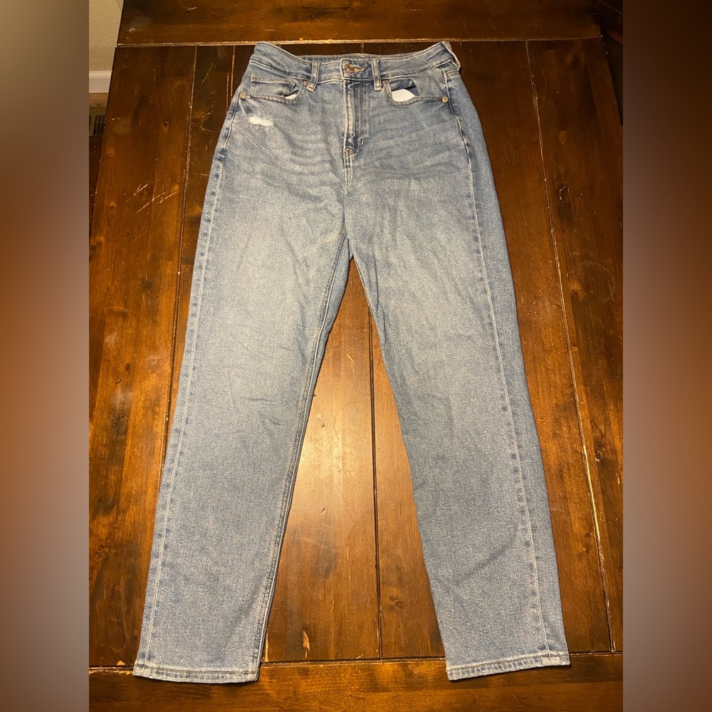American Eagle Mom Jean